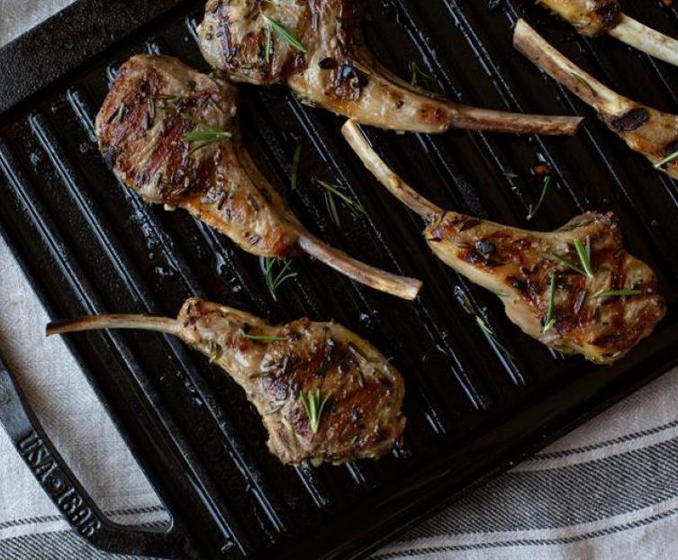 Grilled Lamb Chops With Garlic & Rosemary